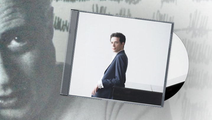Ein nachdenklicher Mann stützt den Kopf in die Hand, umgeben von stilisiertem Hintergrund und das Cover der CD.