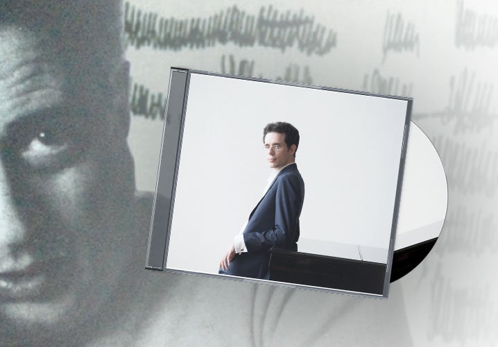Ein nachdenklicher Mann stützt den Kopf in die Hand, umgeben von stilisiertem Hintergrund und das Cover der CD.